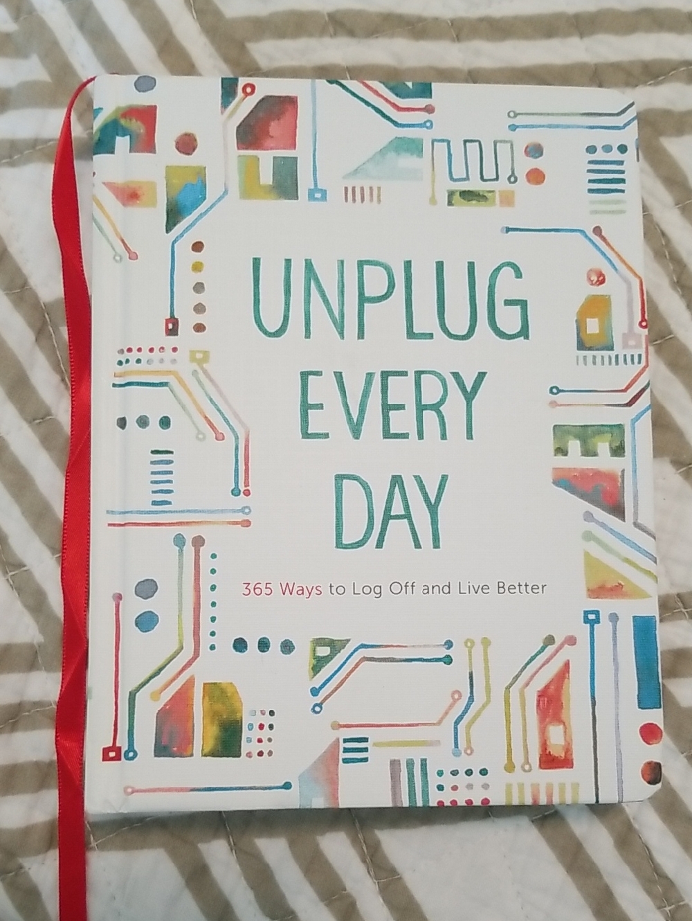 Chronicle Books - Unplug Every Day Guided Journal Book